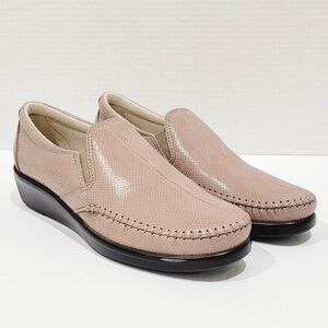 SAS Dream Mushroom Snake Embossed Leather Shoes Women's Sz 8.5 S Slip-On Loafers